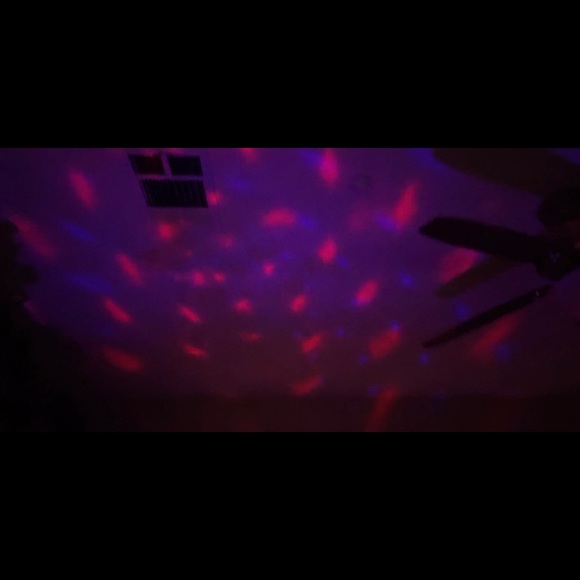 DISNEY PARKS Exclusive- BRAND NEW LED Light Up Mickey Film Reel Bubble blower - Picture 11 of 14